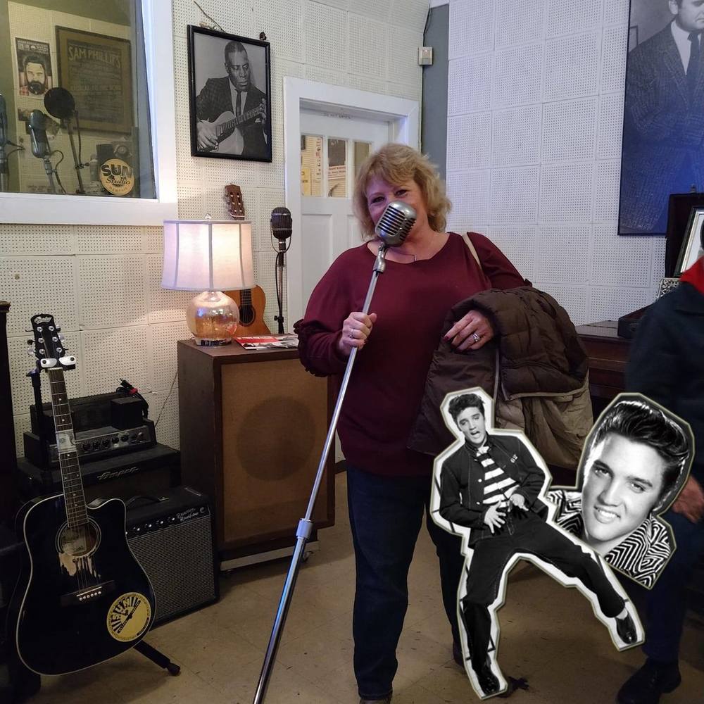 Meet your Posher, Angelia